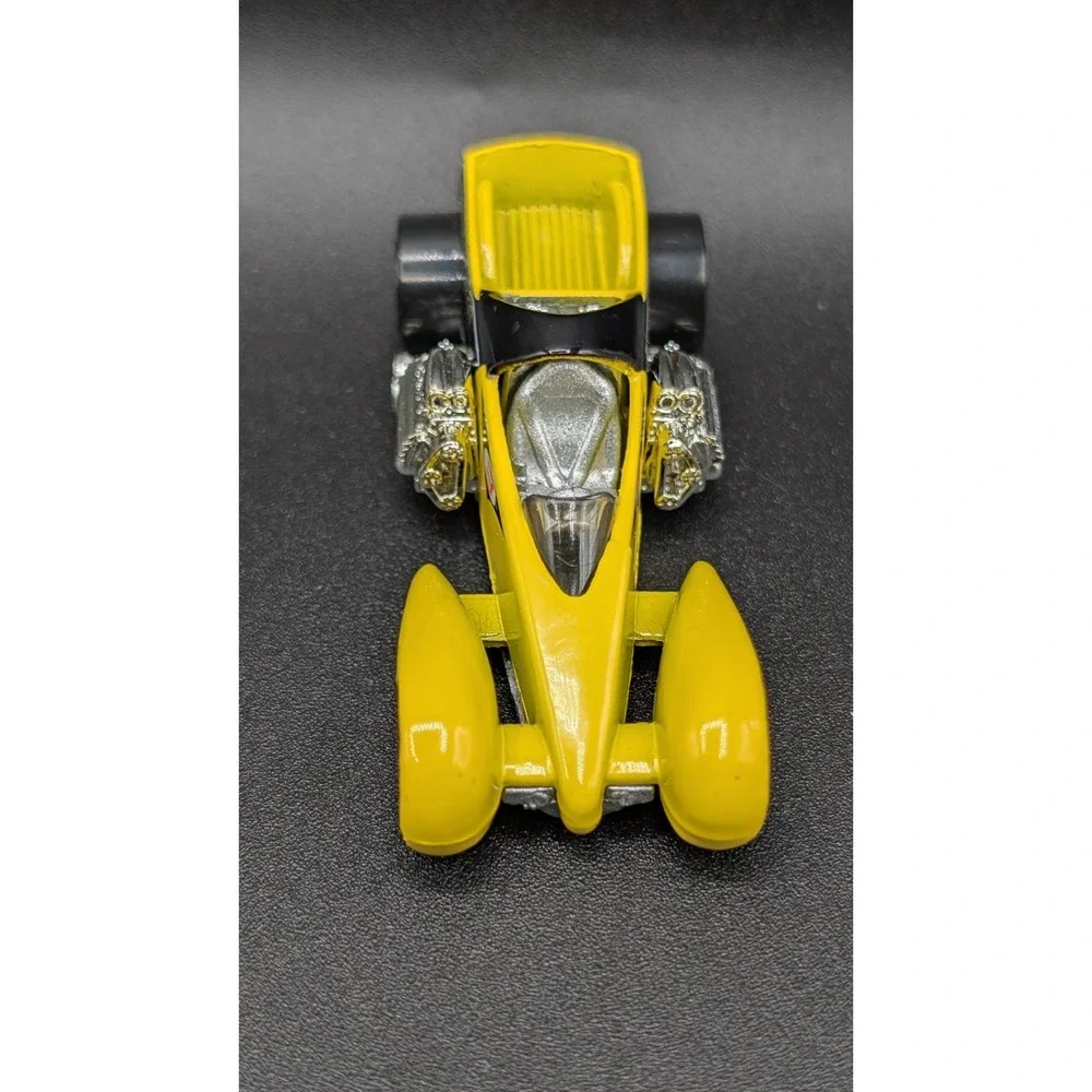 1990s & 2000s Hot Wheels Die-cast Car Lot Of 6 (Screaming, Turbo, Skullrider)